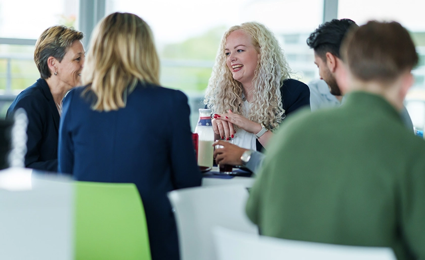 Collega's in meeting